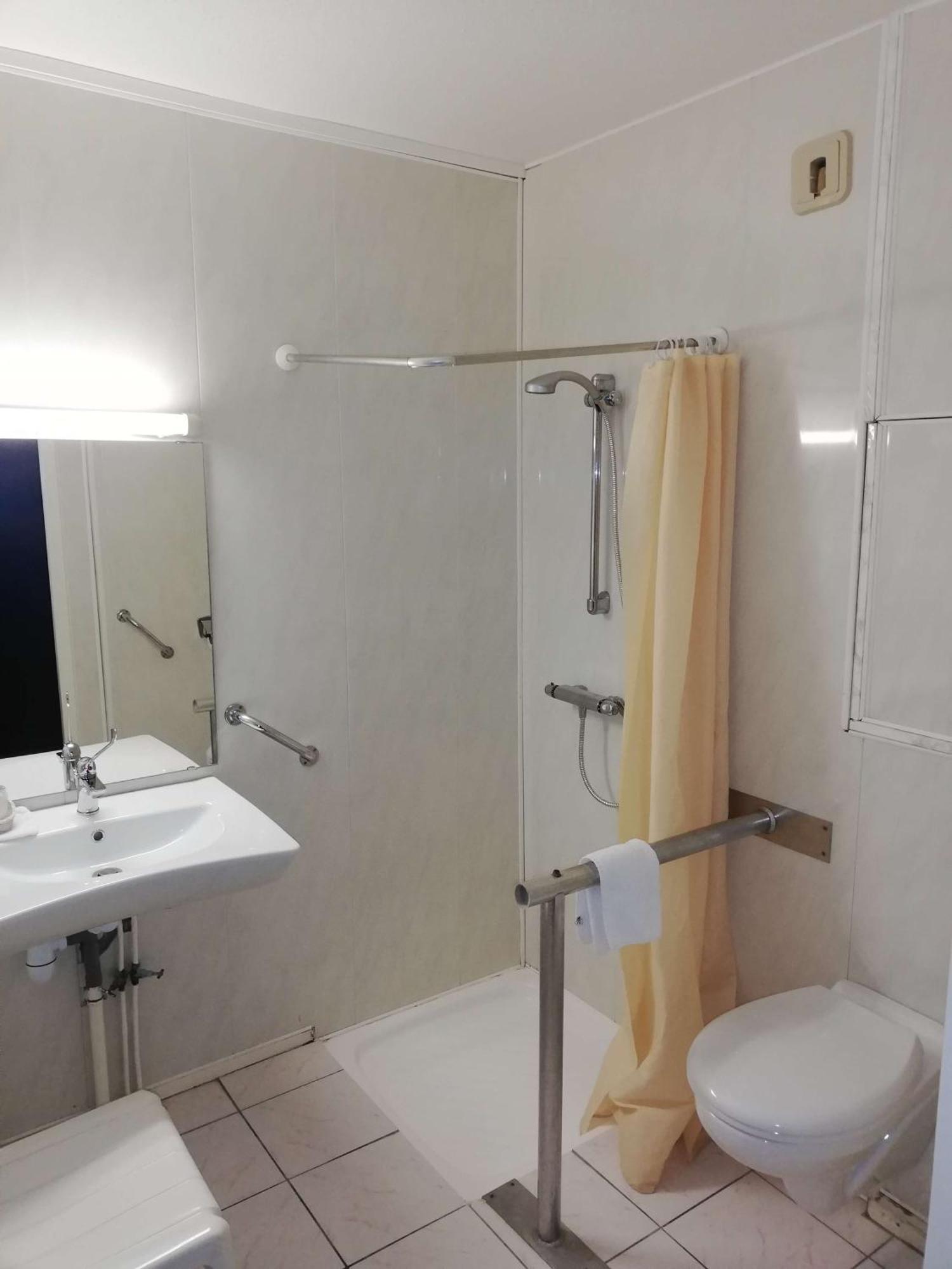 Hotel Brit Vallee Du Lot 3*